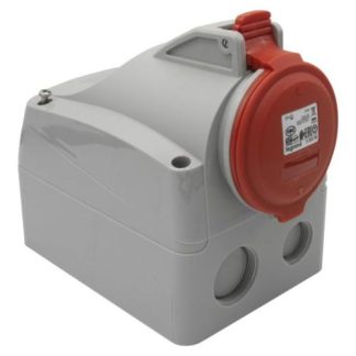 Toma sobrepuesta trifásica 3 polos + tierra 32A/415V Legrand (Roja)